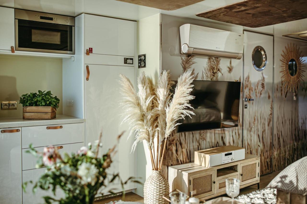 Отель Myhouseboat 2 Мербише-ам-Зее Экстерьер фото